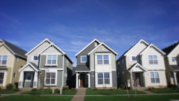Want More Money When You Sell? Use These 5 Tips for Maximum Curb Appeal