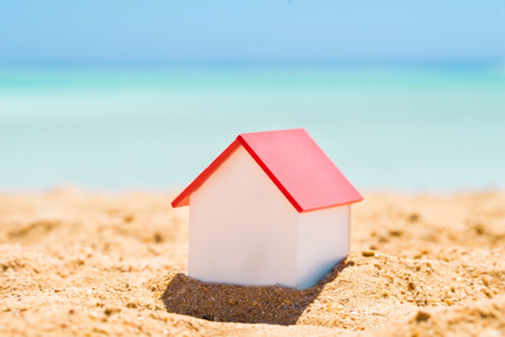 Redfin Reports Home Listings, Sales Bounce Back in Florida Towns Hit by Hurricane Ian Despite Increasing Climate Risk