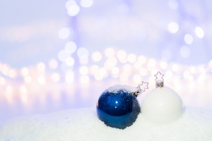 Holiday First Look: 2019 Color Trends