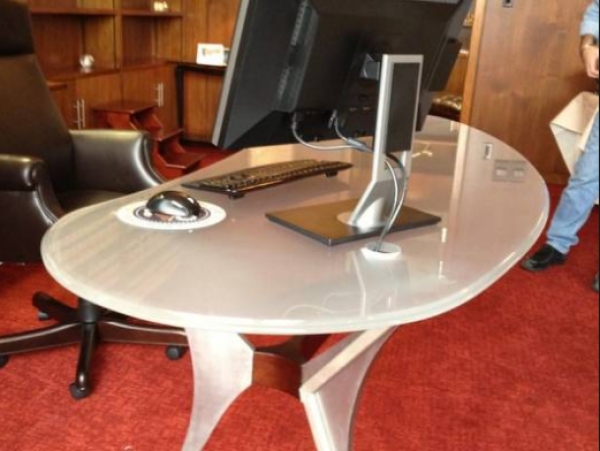 How Can I Decorate My Small Office to Look Larger?