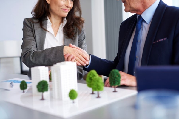 6 Real Estate Companies in Illinois That Help You Save Thousands $$!