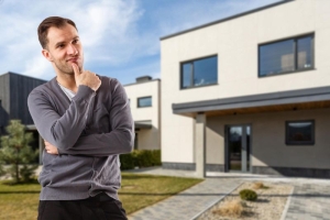 Why Some Homeowners Wait to Sell — Even When the Timing Feels Right