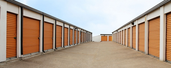 How to start a Self-storage business