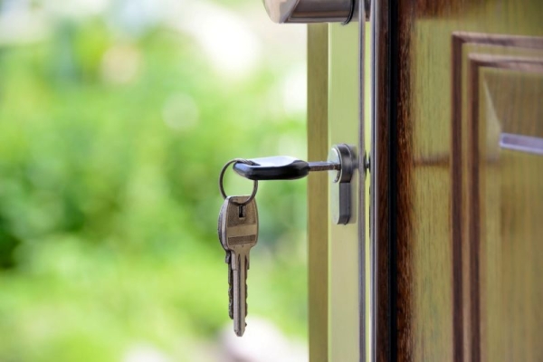 Real Estate Branding in 2026: From Digital Walkthroughs to Authentic Identity
