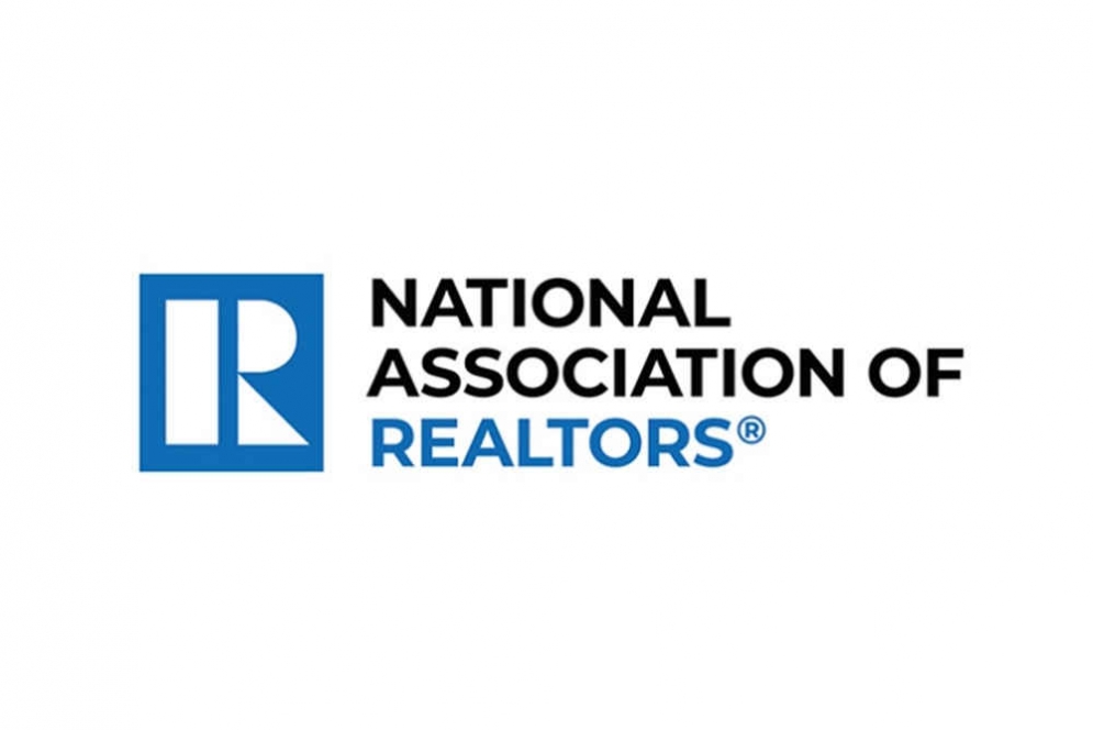 NAR Chief Economist Lawrence Yun Predicts Falling Long-Term Interest Rates, Rising Existing-Home Sales in 2024