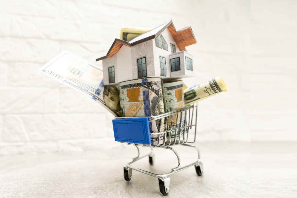 77% of Americans Say Housing Market is ‘Prohibitively Expensive' [New LendingTree Report]