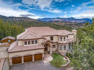 Building Mountain Dream Homes: A Labor of Love