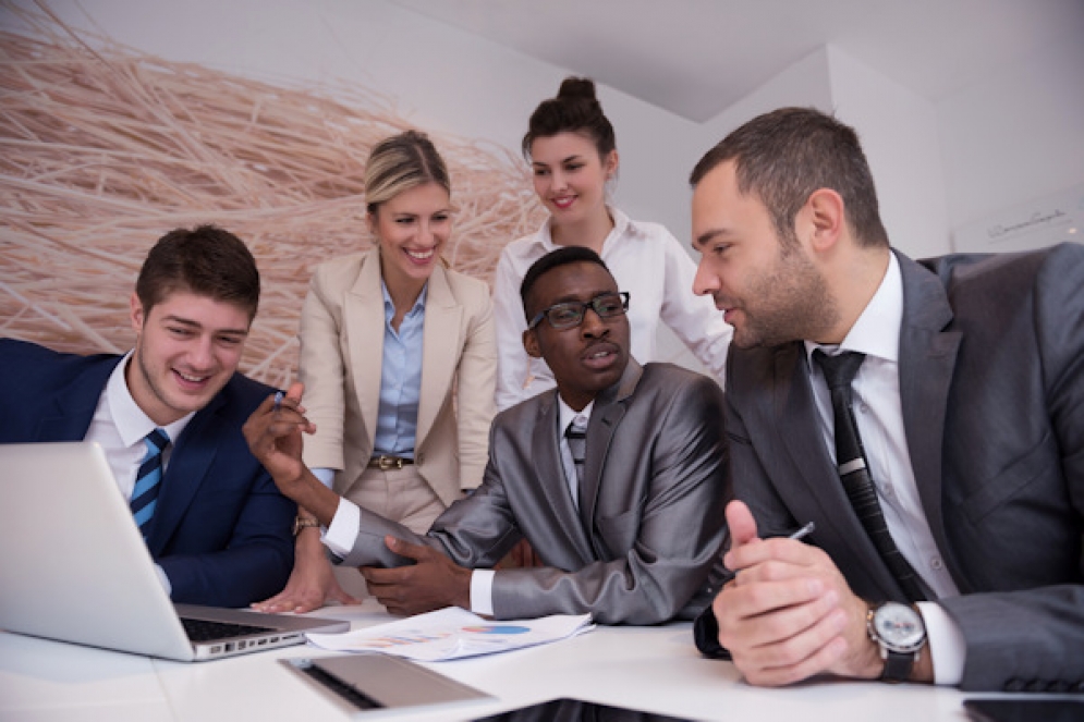 Too Many Real Estate Agents for Too Few Homes Sales (SFA Report)