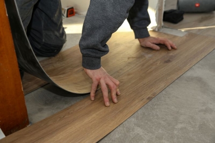 The Pros and Cons of Vinyl Floor Tiles