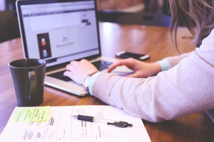 New Technology and Online Tools Allow Agents to Better Serve Customers, Surpass Online Competitors