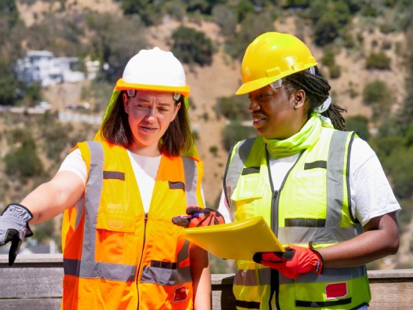 Hiring a Roofing Contractor: 6 Key Tips Worth Following