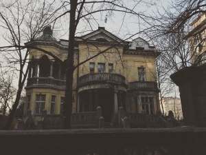 Home History: 4 Ways Home Renovators Are Preserving Classic Architecture