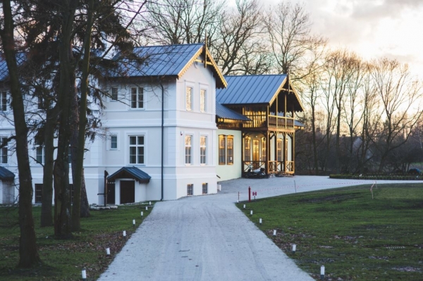 Exterior Home Maintenance: How to Keep Your Metal Roof in Tip-Top Shape