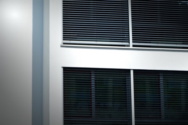 How to Clean Smoke Stained Blinds
