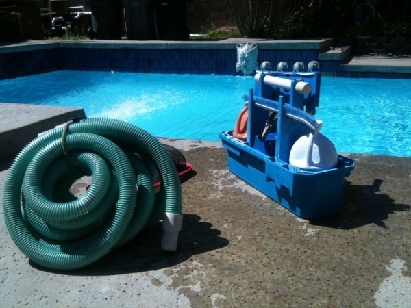 The Ultimate Guide to Pool Service: Keeping Your Pool Sparkling All Year Round