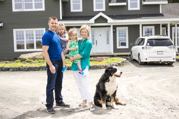 ​Selling A Home With Pets? Follow These 8 Tips
