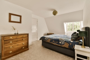 Smart Storage Solutions: How to Maximize Space in Your Small Bedroom