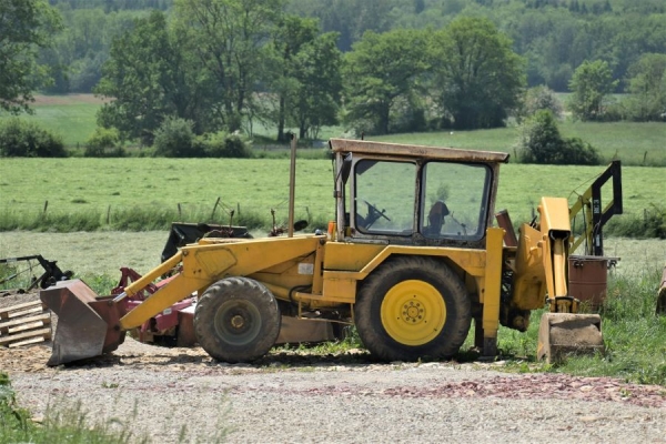 Essential Safety Practices When Using Hired Machinery