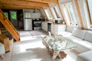 Choosing a loft ladder – wooden, metal, scissors-type, fire-resistant