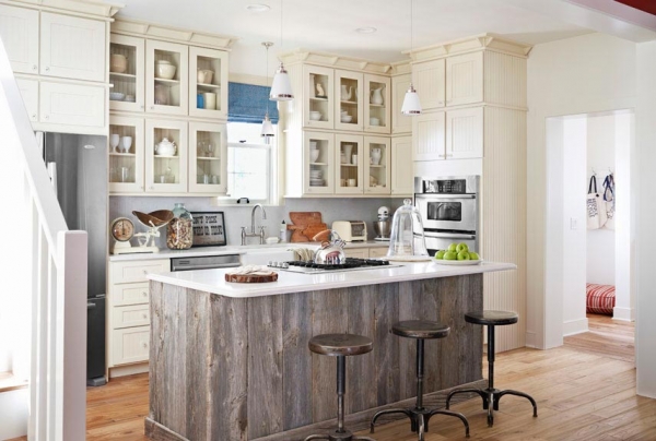 Pros and Cons of Having a Kitchen Island in Your Home