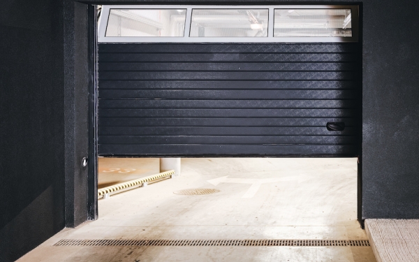 Complete Guideline on How To Build a Garage for Your Vehicles