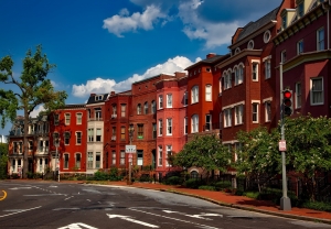 Should I Live in a Community or Rural Home?