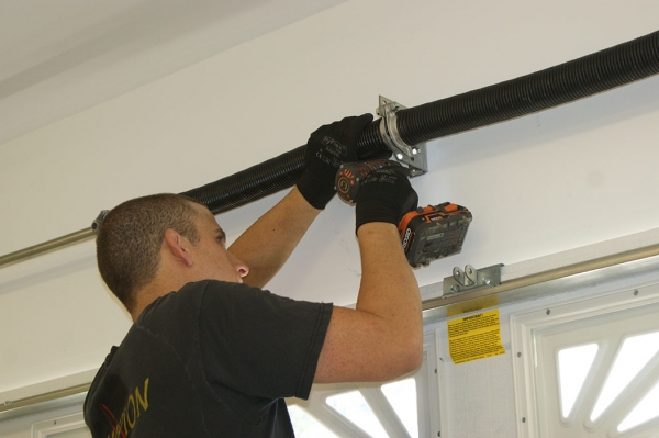 Broken Garage Door Spring Repair Tips
