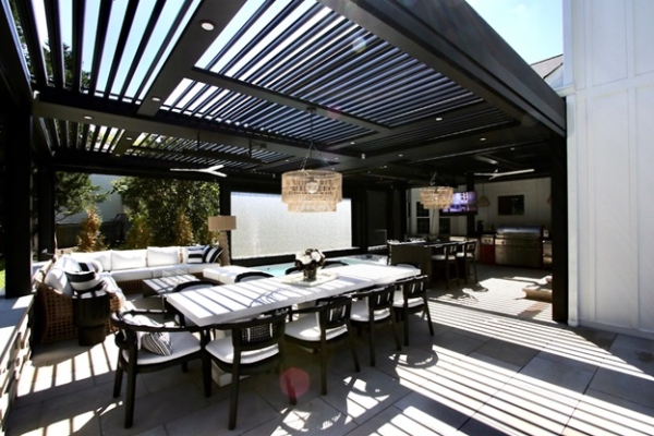 The Smart Home Revolution Expands Outdoors: How Technology is Reshaping Backyard Living