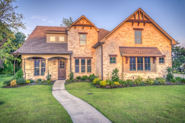 Curb Appeal: 5 Steps to Improve Your Home's Exterior Value