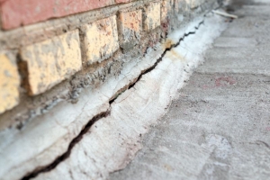 Buying a House With Foundation Issues? Here’s What You Should Actually Worry About