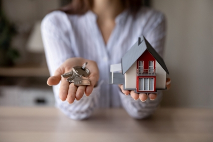 Women Pay 1.29 Times More for Homes They Own Than Men [LendingTree Study]