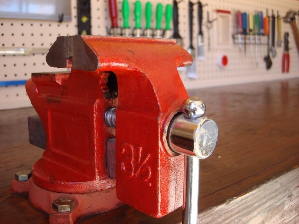 How to Set Up a Welding Workshop in Your Garage