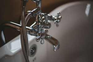 Common Plumbing Problems Every Homeowner Should Be Aware Of