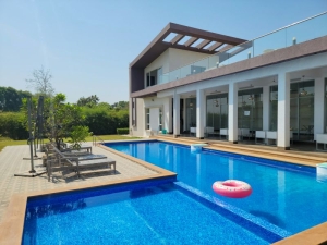 Maximizing Property Value with a Pool: What buyers are looking for in 2025
