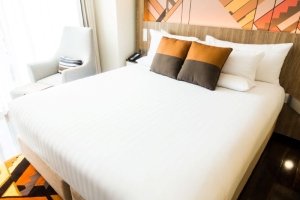 5 Queen Bed Frame Styles That Maximise Space