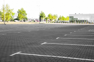 Things to Know Before Buying a Parking Lot or Garage