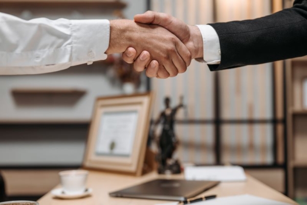 The Importance of Attorneys in Commercial Real Estate Transactions