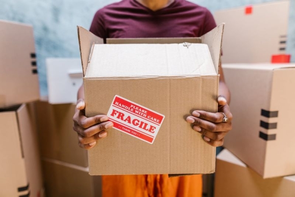 The Benefits of Using Local Moving and Storage Companies
