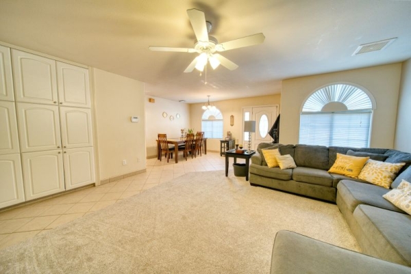 7 Tips for Decluttering Your Home Before Listing