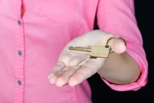 Ways for First-Time Landlords to Avoid Using Money