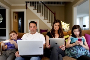Your Home Anti-Theft Alarm Is Set, but Are You Safe Online? 5 Crucial Cybersecurity Tips