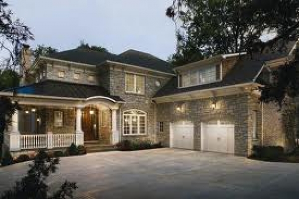 Things to Look Out for When Visually Inspecting Your Garage Door