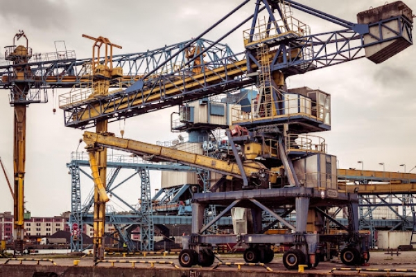 Learn to Handle Extreme Equipment Failure Effectively
