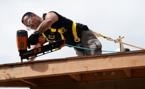 How To Avoid Injury While Using Finishing Nail Guns