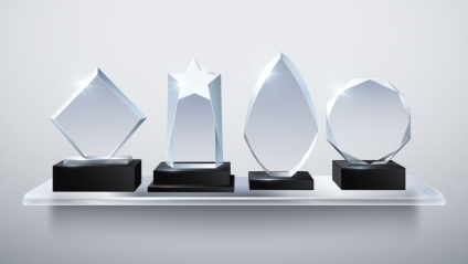 5 Ways Custom Awards Can Strengthen Your Brand Presence