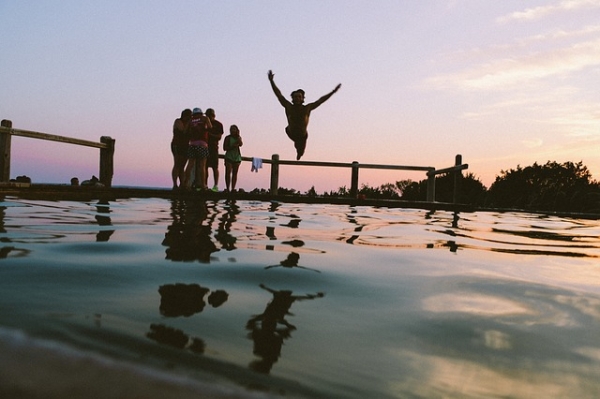 How to Clean a Pool After Winter - Clear Waters