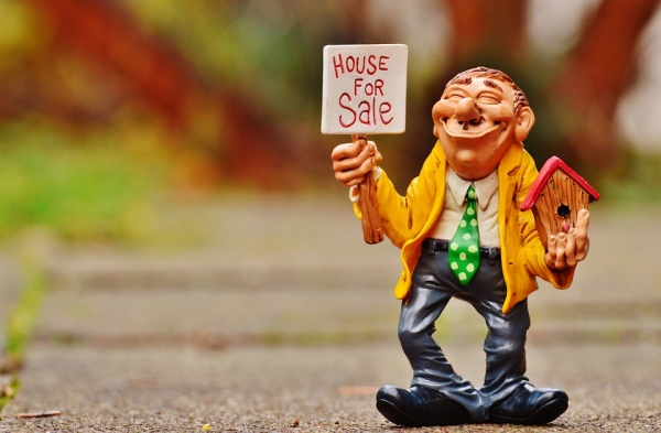 How to Sell Your House in a Timely Fashion Before Moving Away