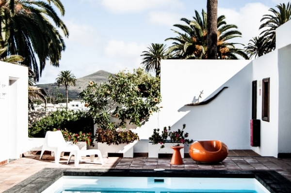 8 Tips to Decorate You Swimming Pool