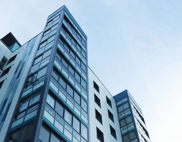 What are the Differences Between Apartment and Condo Living?
