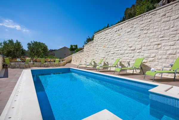 Best Apartment with Pool in Island Hvar Croatia